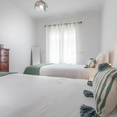 Jango Paradise Funchal